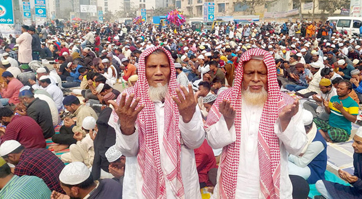 আখেরি মোনাজাতের মধ্য দিয়ে শেষ হলো বিশ্ব ইজতেমার দ্বিতীয় ধাপ