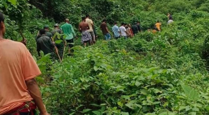 টেকনাফের পাহাড় থেকে ১৯ বনকর্মীকে অপহরণ