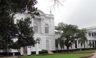 ৮ পুলিশ কর্মকর্তাকে গ্রেপ্তারের নির্দেশ