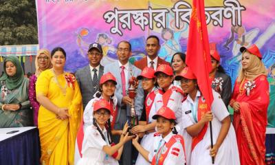 আনোয়ার গার্লস কলেজে ক্রীড়া প্রতিযোগিতা ও ডিসপ্লে অনুষ্ঠিত